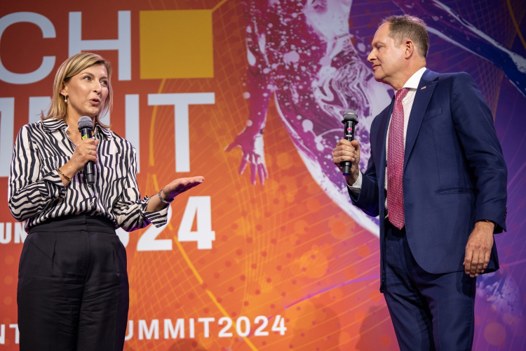 Olga Leonowicz and Mark Brzeziński: "This is How Poland Thrives!"